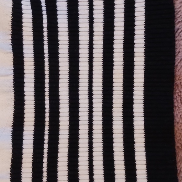 I.N.C.International Concepts Halter Top. L - Picture 4 of 8